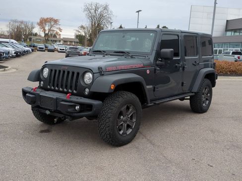 Used 2018 Jeep Wrangler Unlimited Rubicon w/ Connectivity Group image 4