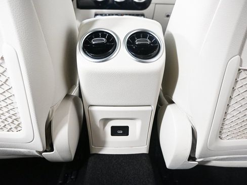 Used 2025 Mercedes-Benz CLA 250 image 18