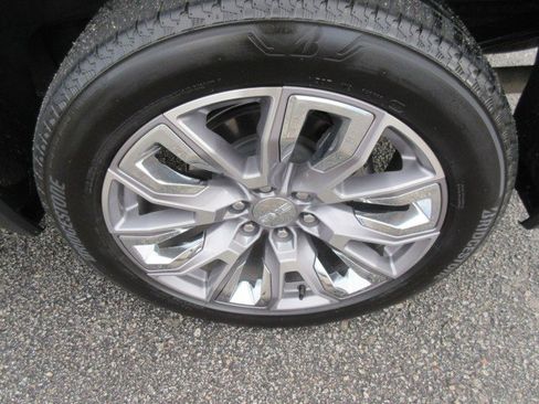 Used 2024 GMC Sierra 1500 Denali w/ Denali Reserve Package image 11