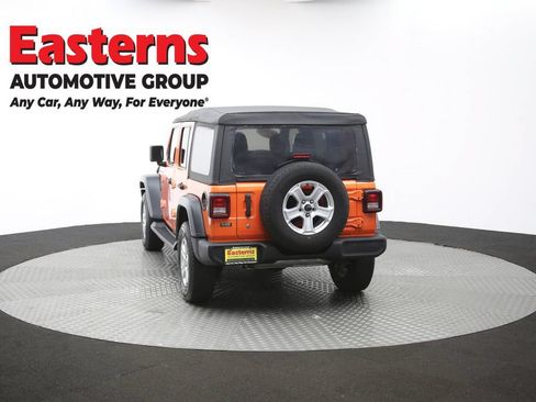 Used 2018 Jeep Wrangler Unlimited Sport S AWD/4WD image 34