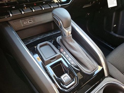 New 2026 GMC Canyon Elevation image 10