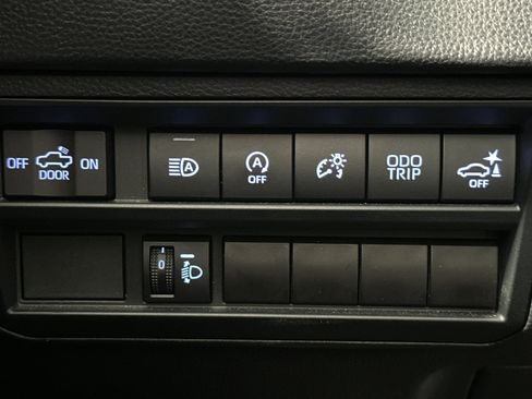 Used 2022 Toyota Tundra SR5 w/ TRD Sport Package image 31