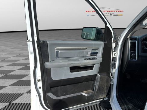 Used 2019 RAM 1500 Classic SLT w/ Luxury Group AWD/4WD image 15