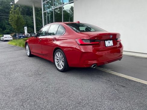 Used 2023 BMW 330i xDrive Sedan w/ Premium Package AWD/4WD image 9