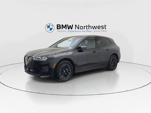 Certified 2024 BMW iX xDrive50 w/ Premium Package AWD/4WD image 9