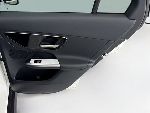 Certified 2026 Mercedes-Benz GLC 300 image 25