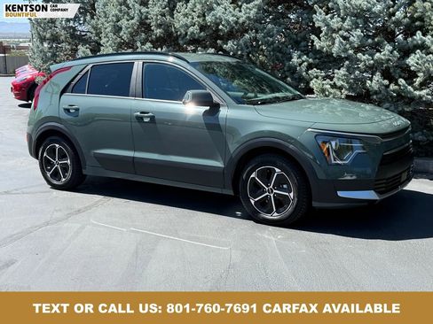 Used 2023 Kia Niro EX FWD image 11