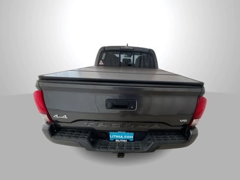 Certified 2019 Toyota Tacoma SR AWD/4WD image 7