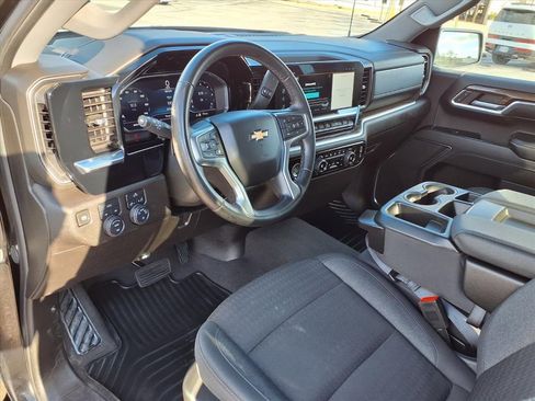 Used 2024 Chevrolet Silverado 1500 LT image 22