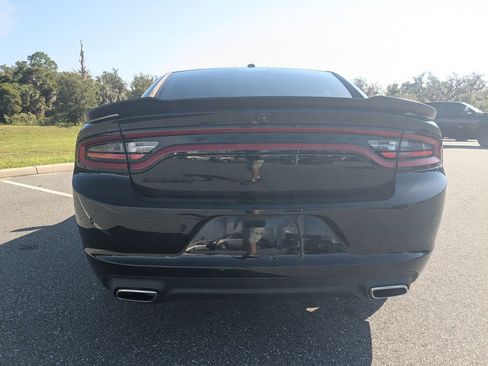 Used 2021 Dodge Charger SXT w/ Blacktop Package RWD image 5