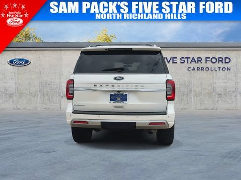 Used 2023 Ford Expedition Platinum RWD image 8