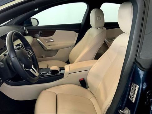 Used 2023 Mercedes-Benz CLA 250 image 10