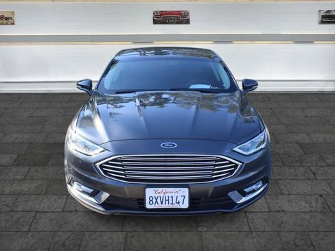 Used 2017 Ford Fusion Energi SE FWD image 2