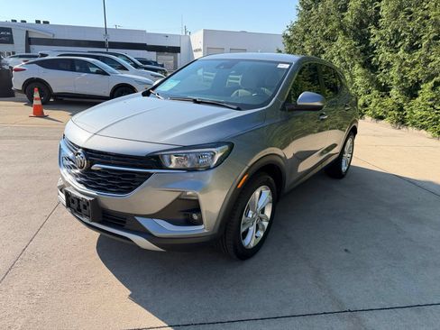 Used 2023 Buick Encore GX Preferred w/ Cold Weather Comfort Package FWD image 7