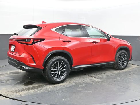 Used 2025 Lexus NX 250 FWD w/ Premium Package image 9