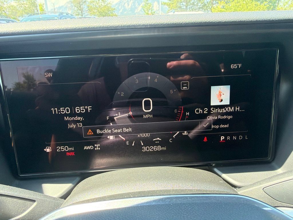 Used 2025 GMC Terrain Elevation AWD/4WD image 28