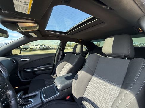 Used 2023 Dodge Charger R/T w/ Cold Weather Package image 28