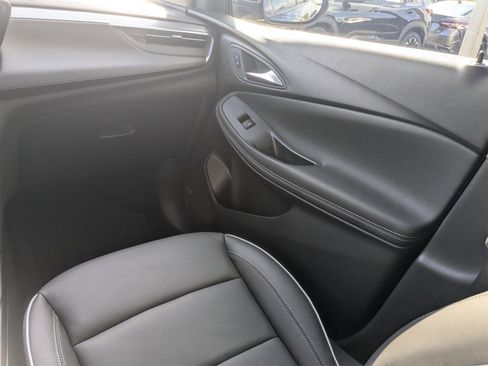 Used 2025 Buick Encore GX Avenir w/ Avenir Technology Package image 19