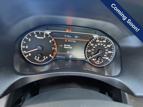 Used 2024 Nissan Altima 2.5 SV FWD image 12