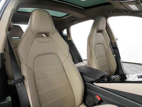 New 2026 Porsche Panamera RWD image 24