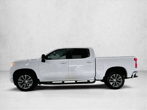 Used 2022 Chevrolet Silverado 1500 RST RWD image 6