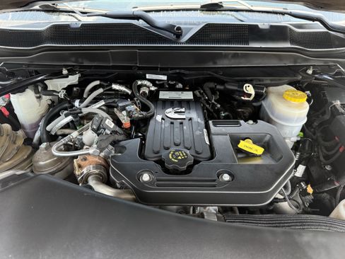 Used 2025 RAM 3500 Laramie w/ Night Edition AWD/4WD image 32