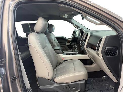 Used 2020 Ford F150 Lariat RWD image 17