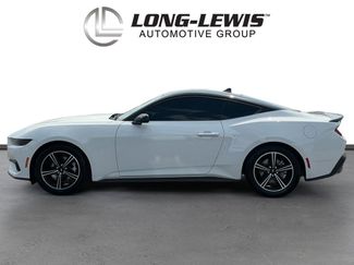 Used 2025 Ford Mustang Coupe video 2