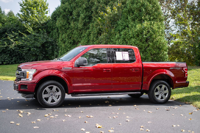 Used 2019 Ford F150 XLT w/ Equipment Group 302A Luxury AWD/4WD image 9