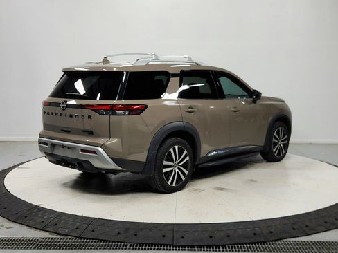 Used 2023 Nissan Pathfinder Platinum w/ Cargo Package AWD/4WD image 8