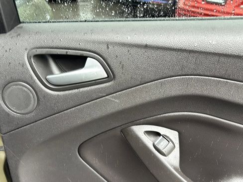 Used 2013 Ford Escape Titanium w/ Parking Technology Pkg FWD image 39