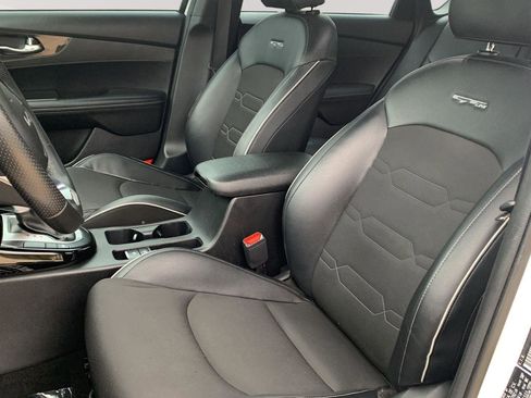 Used 2023 Kia Forte GT-Line w/ GT-Line Premium Package image 19