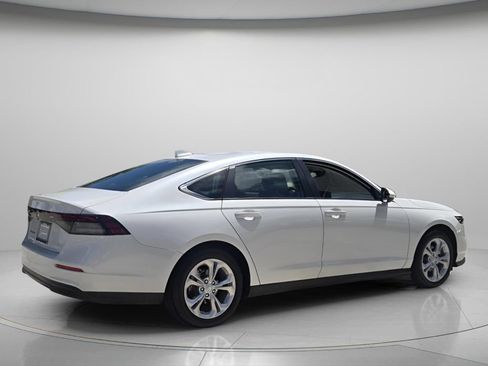 Used 2025 Honda Accord LX image 7
