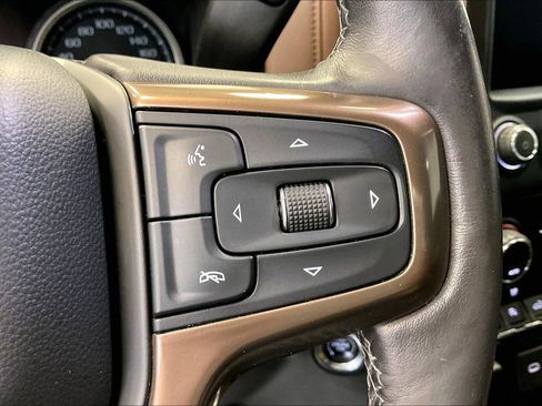 Used 2019 Chevrolet Silverado 1500 High Country w/ High Country Premium Package AWD/4WD image 14