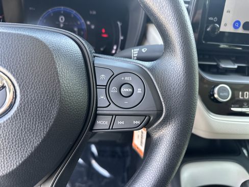 Used 2026 Toyota Corolla LE image 22