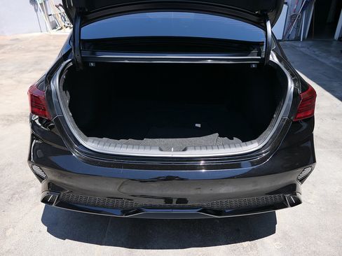 Used 2024 Kia Forte GT-Line FWD image 21