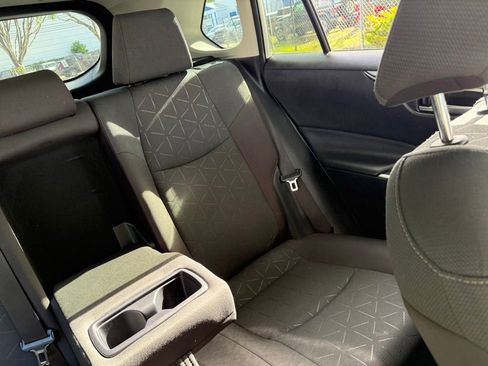 Used 2024 Toyota RAV4 XLE AWD/4WD image 15