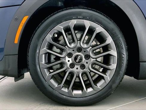 Certified 2025 MINI Cooper S image 8