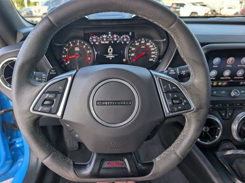Used 2022 Chevrolet Camaro SS RWD image 10