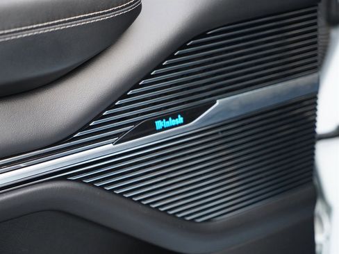 Used 2022 Jeep Grand Wagoneer Series II image 38