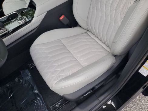 New 2025 Mitsubishi Outlander SEL image 20