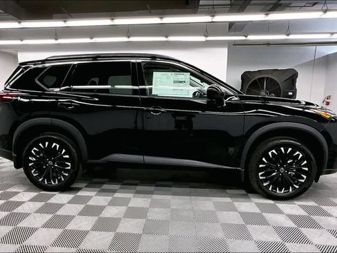 New 2026 Nissan Rogue Dark Armor FWD image 19