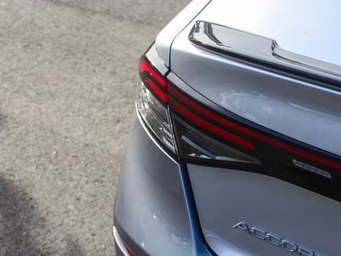 Used 2025 Honda Accord Sport image 8