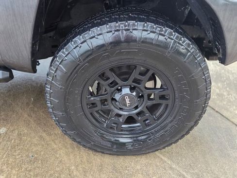 Used 2013 Toyota Tacoma 4x4 Double Cab w/ TRD Off-Road Pkg image 14