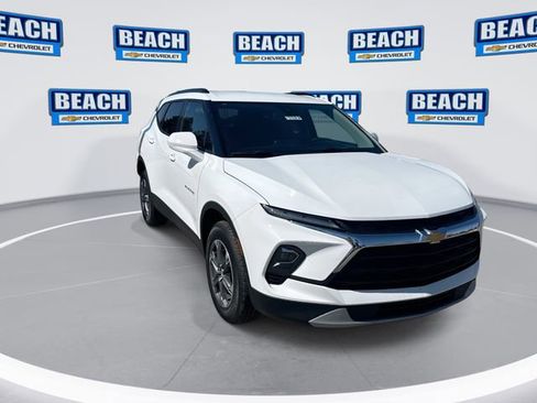 New 2026 Chevrolet Blazer LT w/ Convenience Package FWD image 2