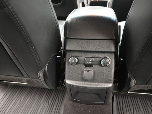 Certified 2019 Ford Explorer XLT w/ Equipment Group 202A image 10