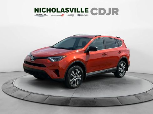 Used 2016 Toyota RAV4 LE AWD/4WD image 1