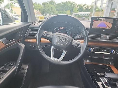 Used 2023 Audi Q5 2.0T Premium w/ Convenience Package AWD/4WD image 20