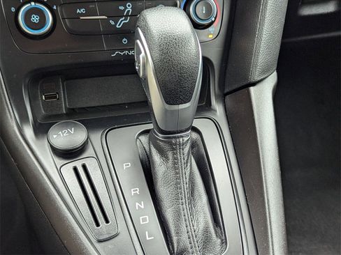 Used 2018 Ford Focus SE image 20