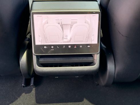 Used 2025 Tesla Model 3 Long Range RWD image 12